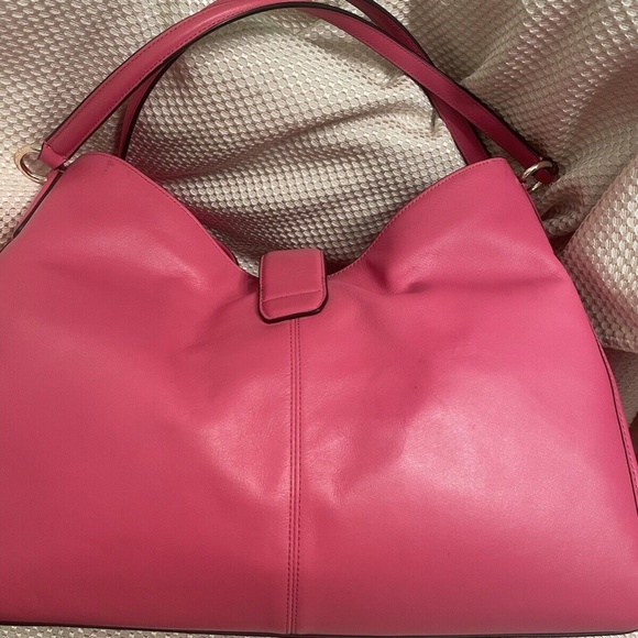 Coach Carlyle - Picture 2 of 12